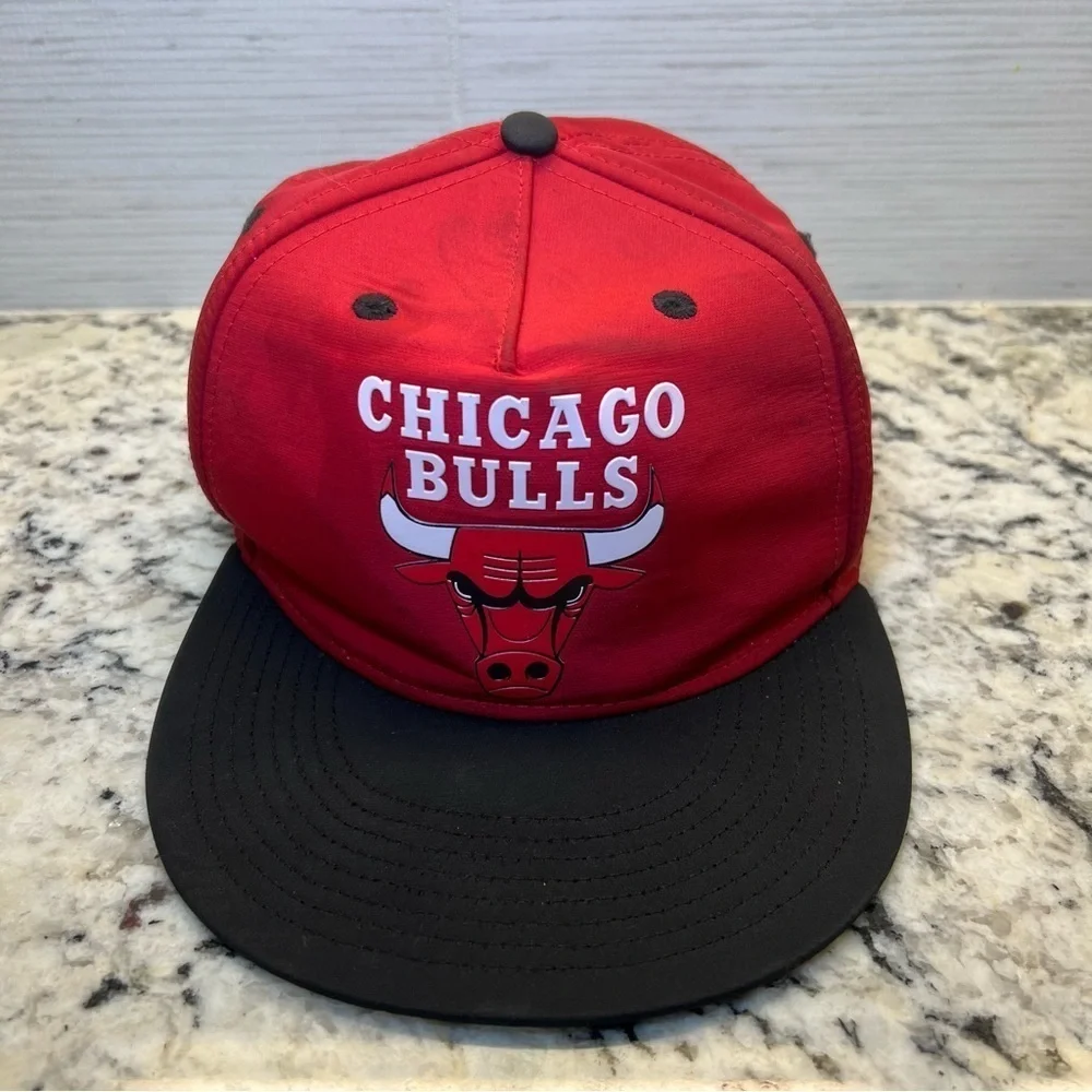 NBA Chicago Bulls Red and Black SnapBack
